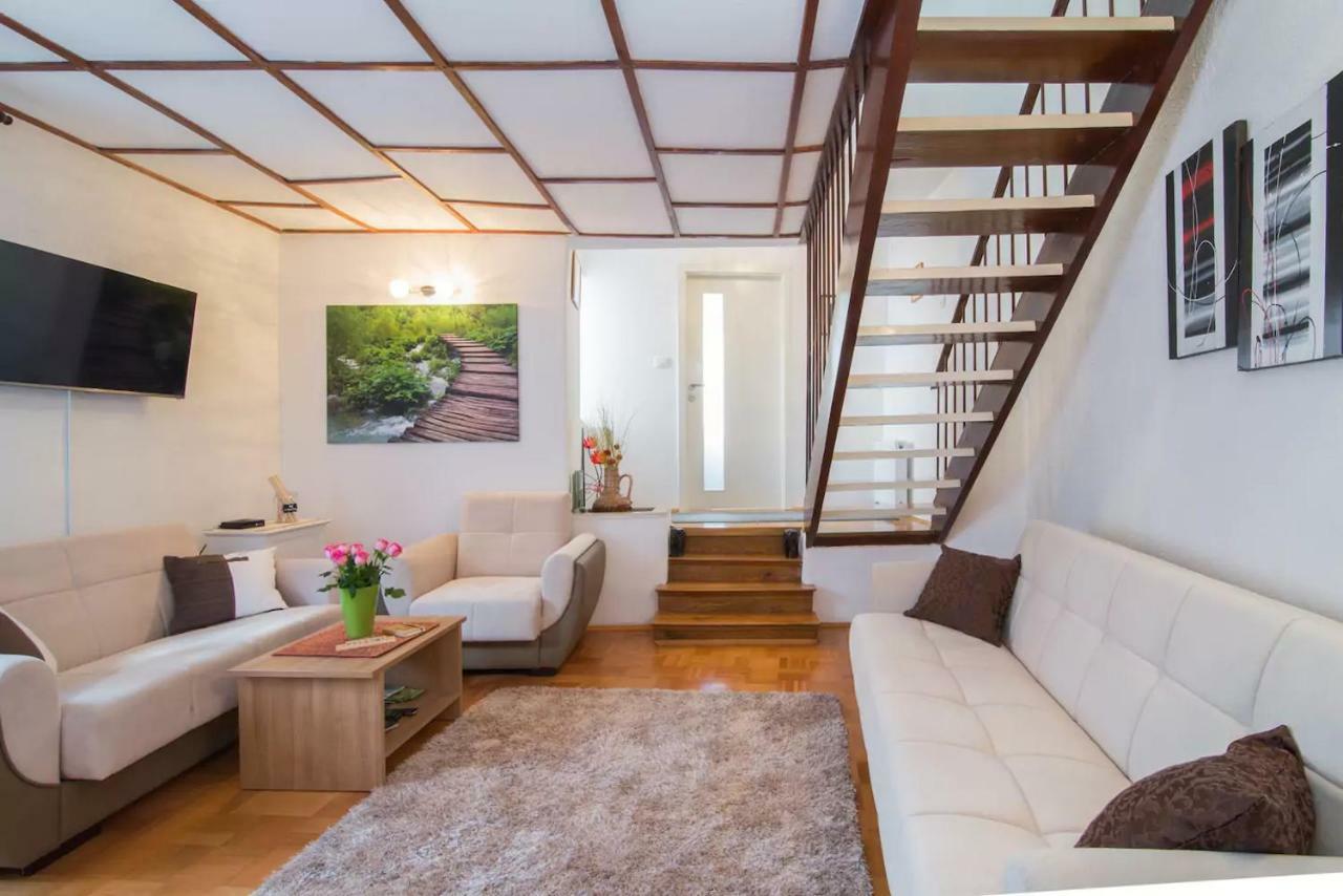 Charming Apartment Koper Exterior photo