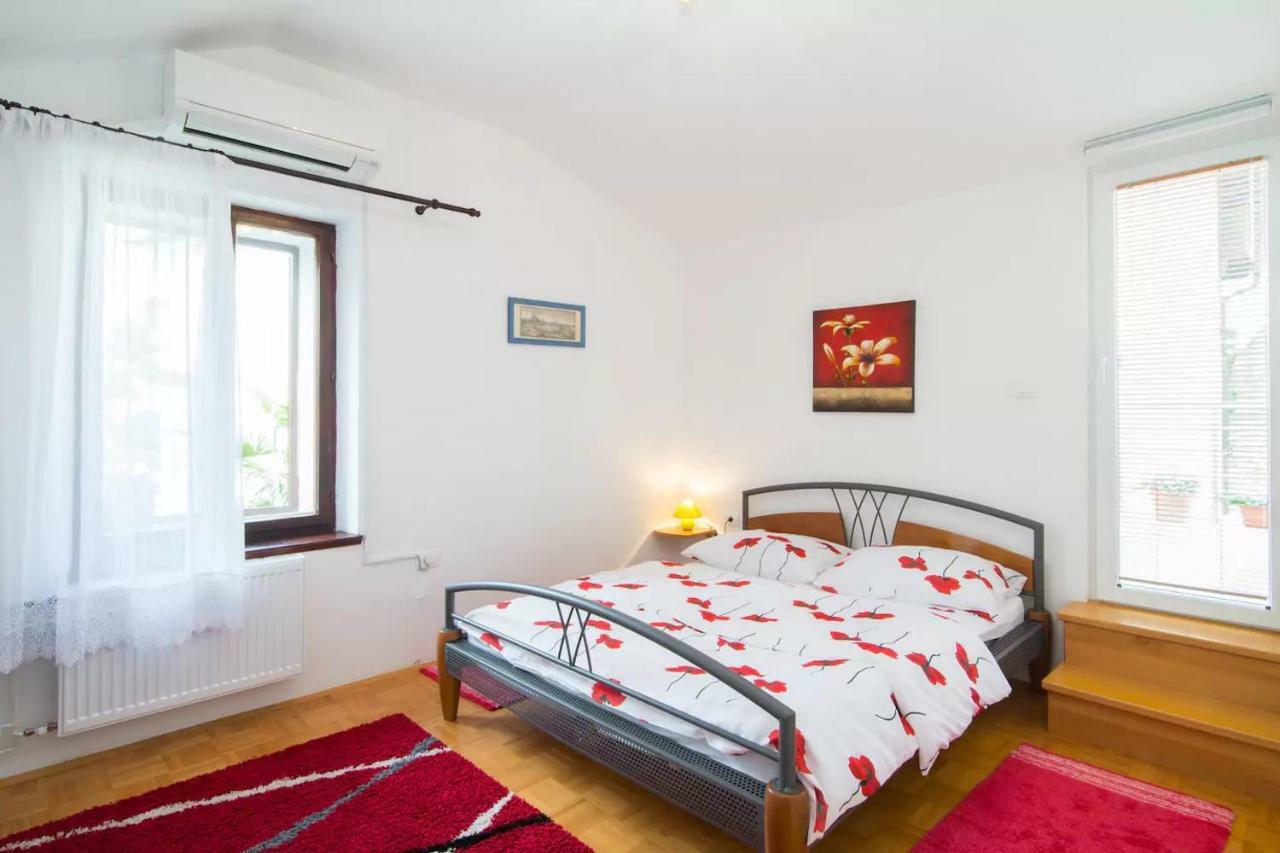Charming Apartment Koper Exterior photo