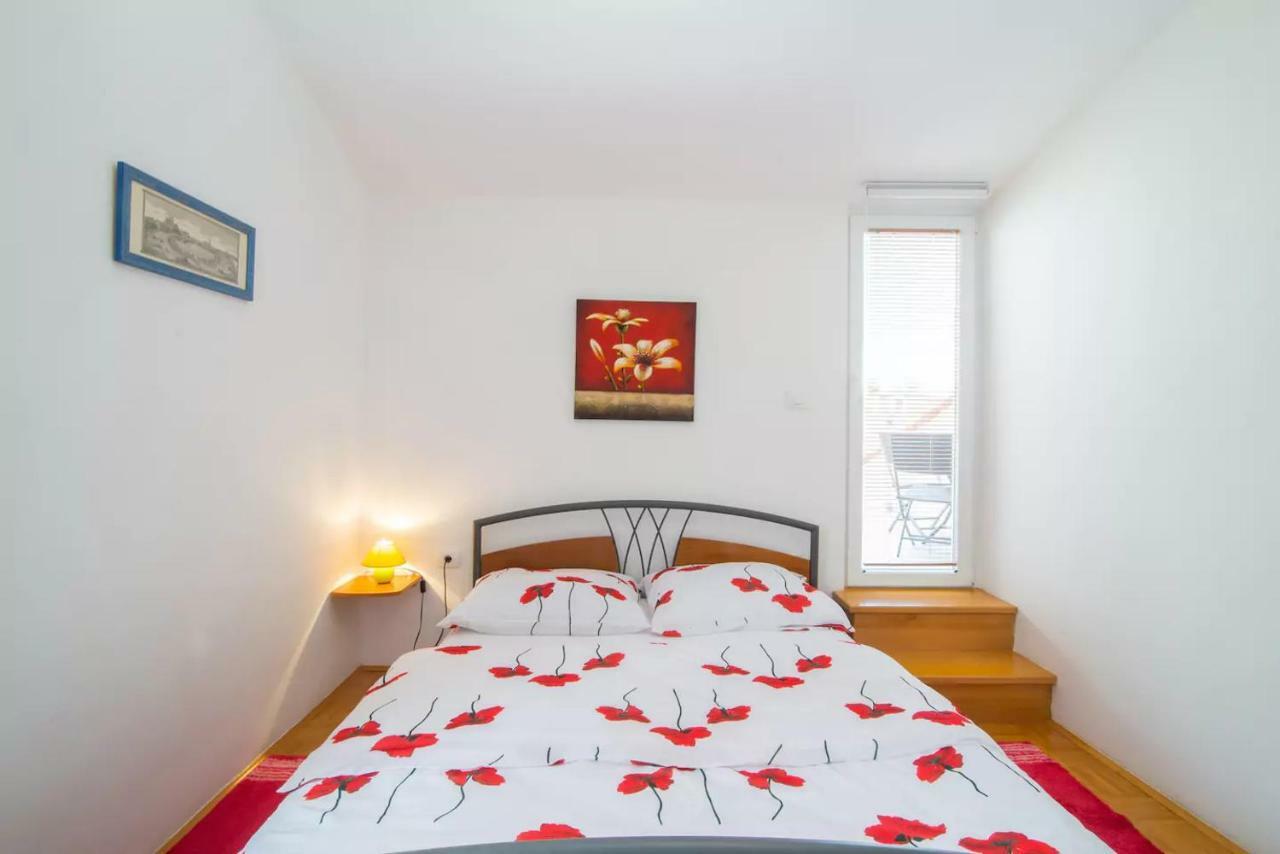 Charming Apartment Koper Exterior photo